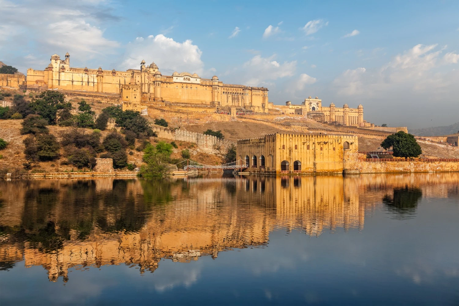 Amer Fort places to Visit in Jaipur